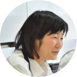学費担当持田