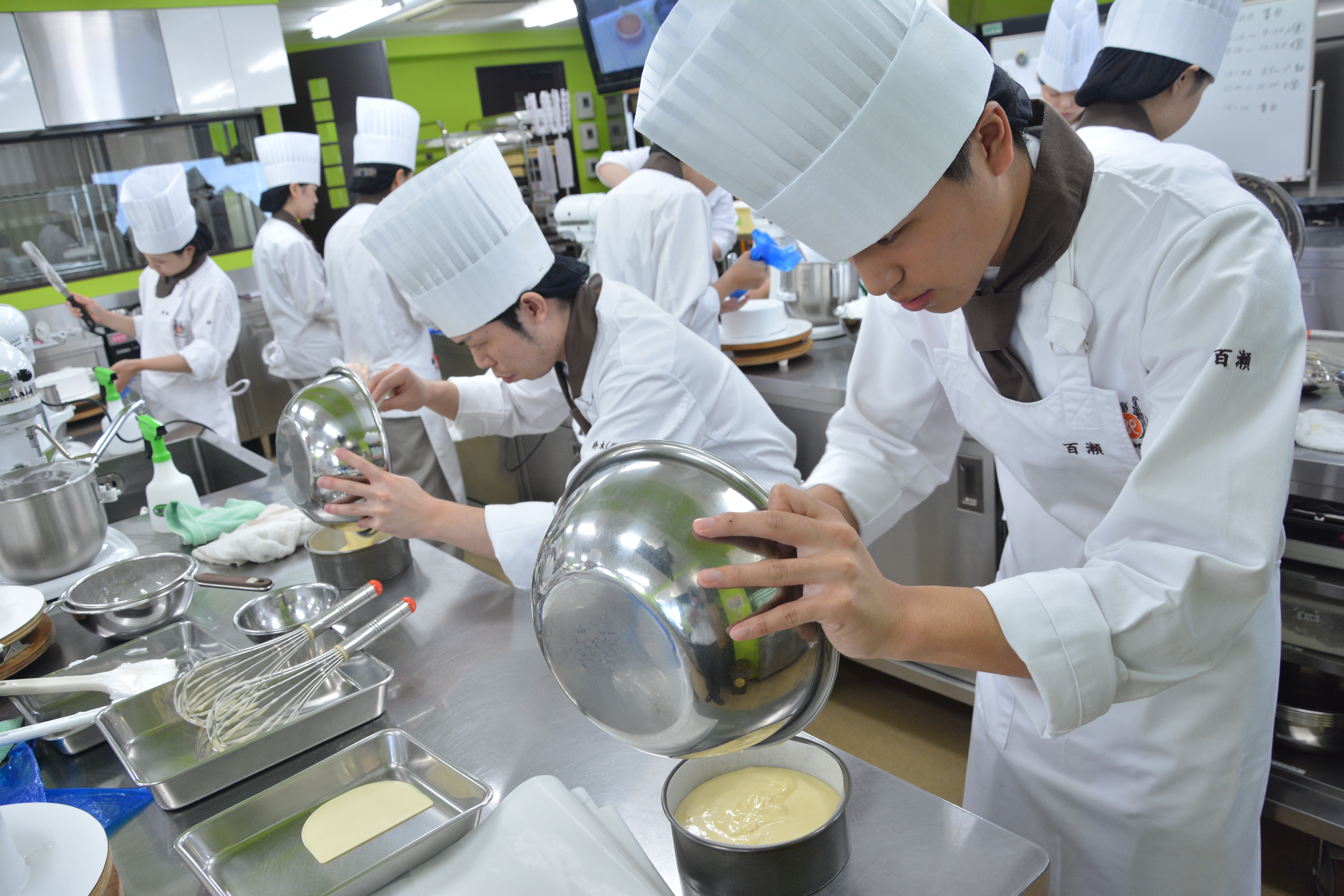 夏休みがあけて 埼玉ベルエポック製菓調理専門学校 大宮で製菓 調理 カフェを学ぶ
